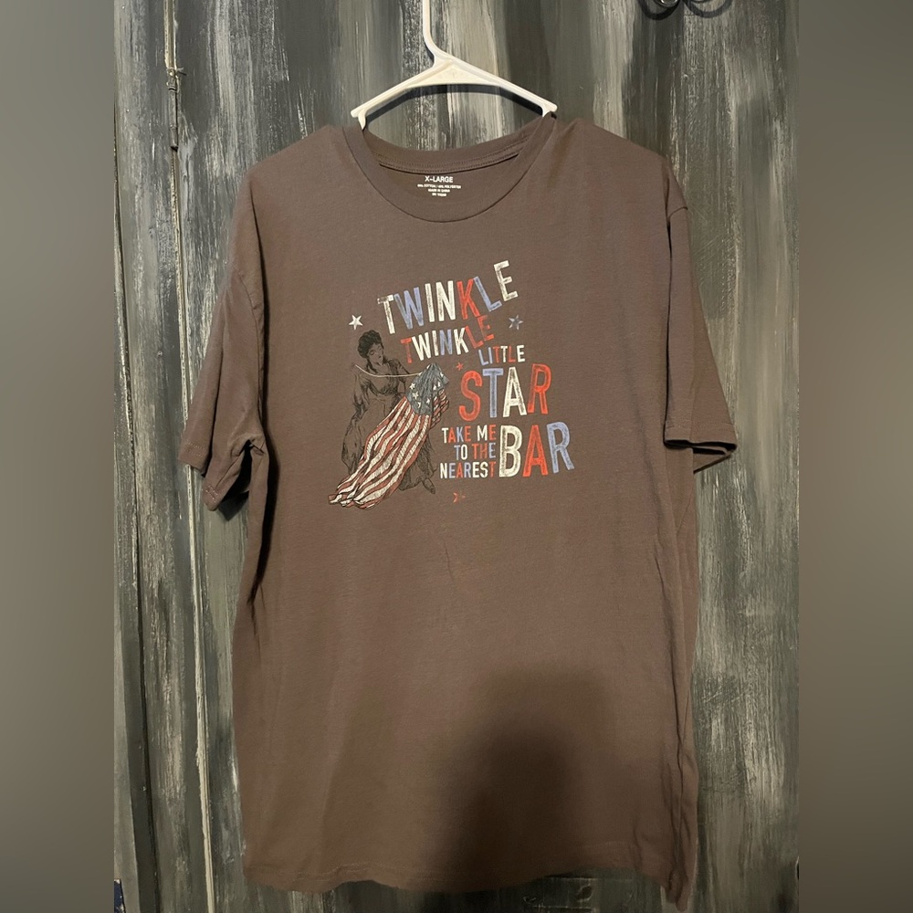 Twinkle twinkle little star, take me to the nearest bar Graphic Tee